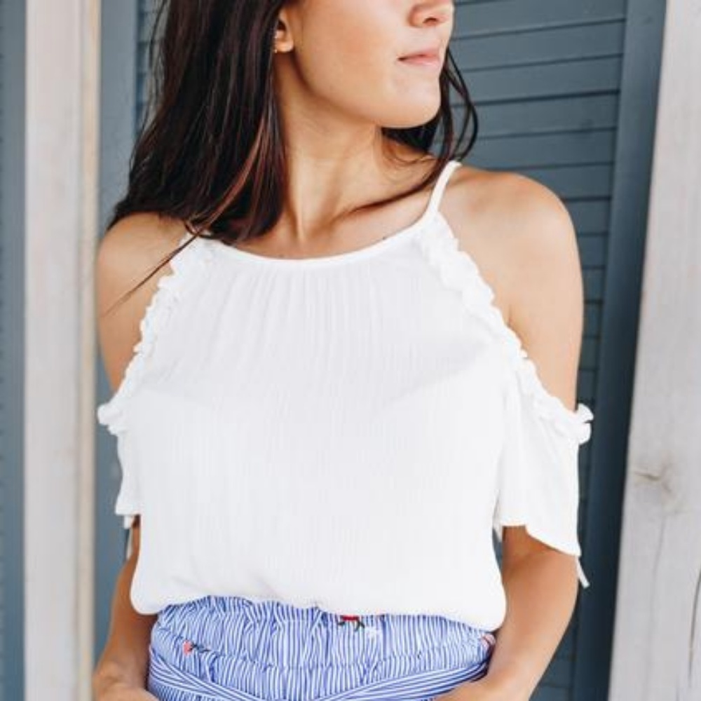 Women's Ruffled Off Shoulder Top Boutique Blouse Size L NWT